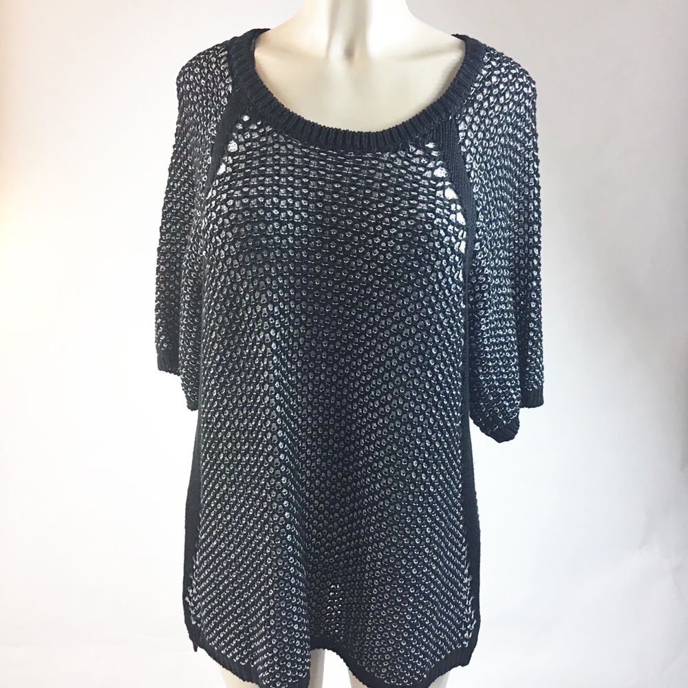 Calvin‎ Klein crochet Sweater size Medium black and white